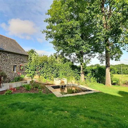 Le Jardin De Quercus Bed & Breakfast Bazouges-la-Perouse